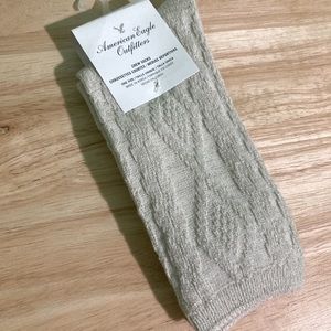 NWT AEO Crew Socks